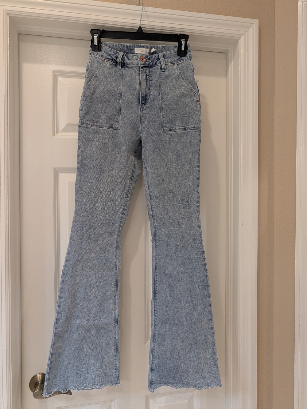A Loves A High Rise Flare Jeans Size 27